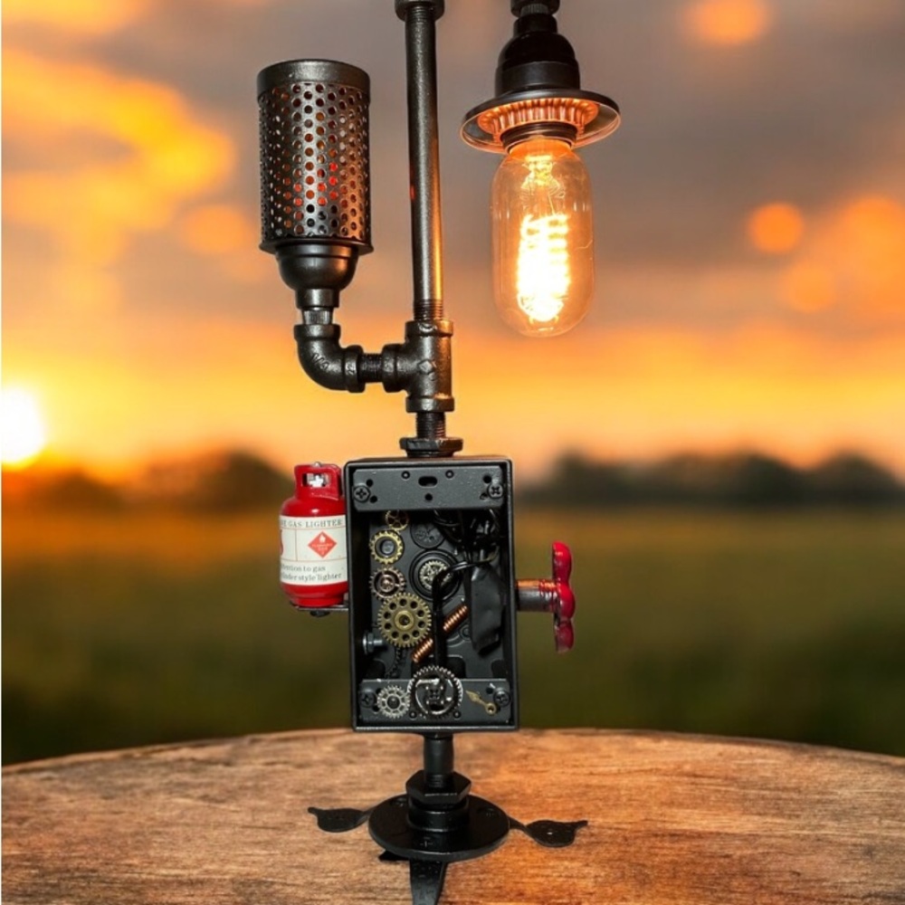 Beautiful steampunk table lamp.